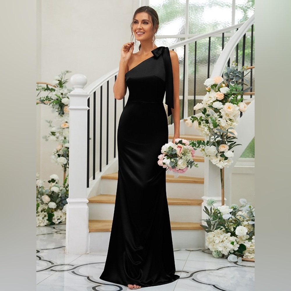 Hebeos- Bridesmaid/Formal Dress- Size 18W